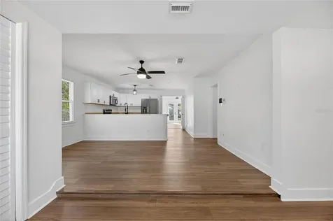 1407 E North Street Tampa FL 33604