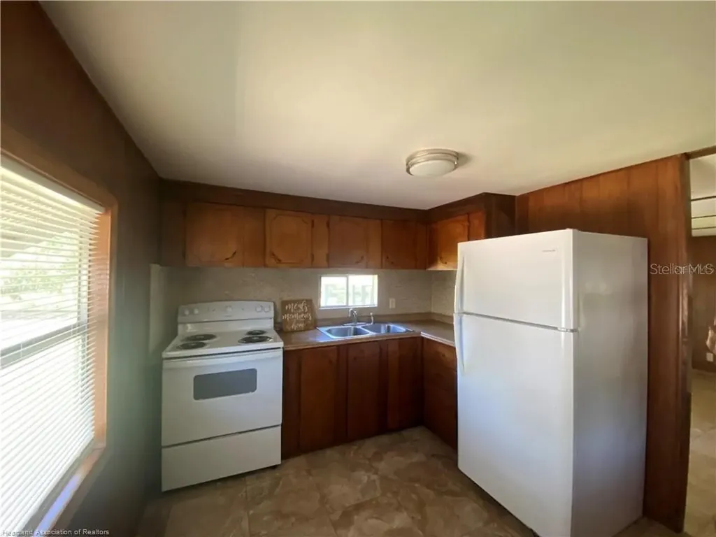 1526 Fort Meade Road Frostproof FL 33843