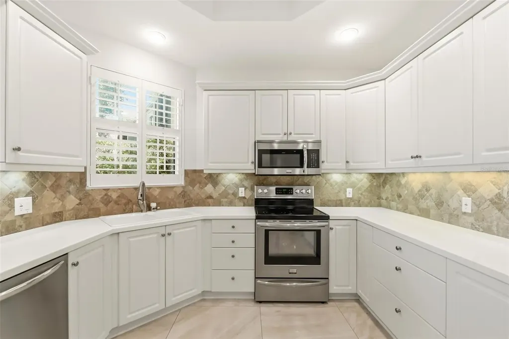 5264 Bouchard Circle Sarasota FL 34238