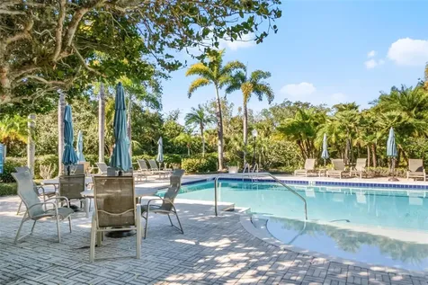 5264 Bouchard Circle Sarasota FL 34238