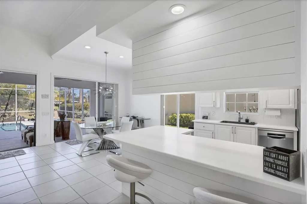 5573 Lucia Place Sarasota FL 34238