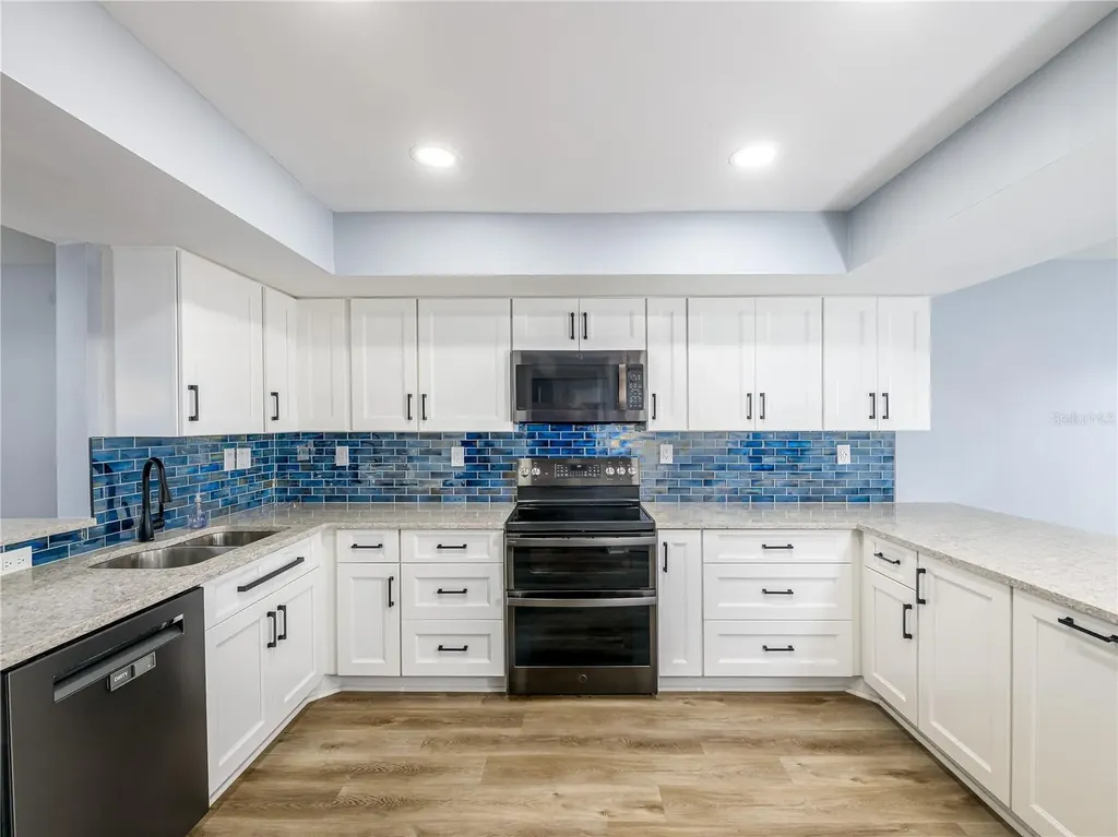 6304 Grand Bahama Circle Tampa FL 33615
