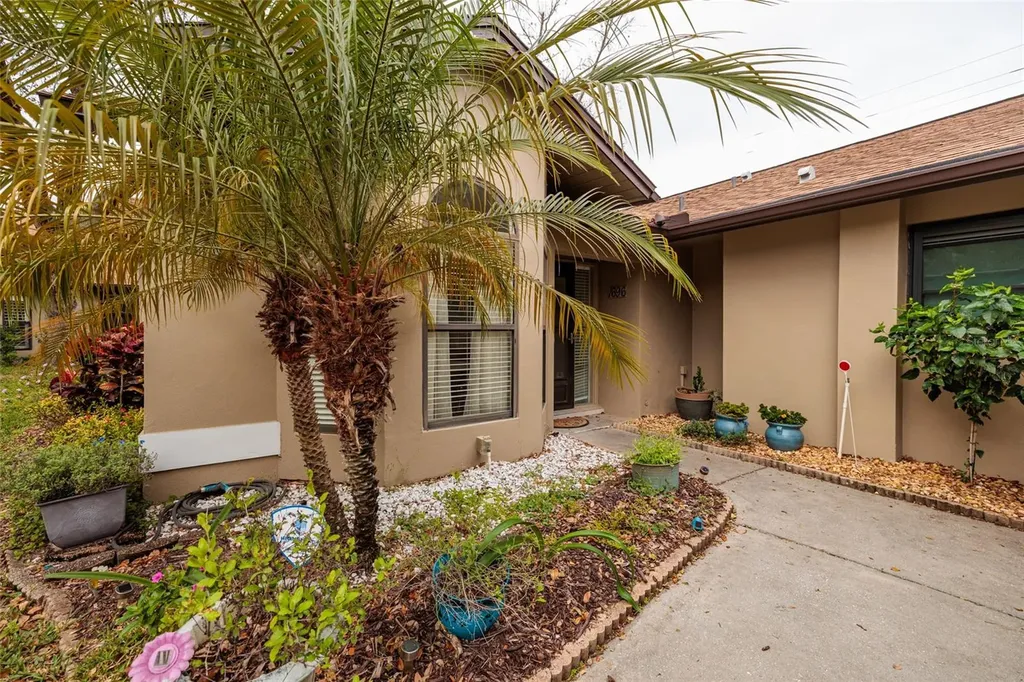 1696 Fry Court Dunedin FL 34698