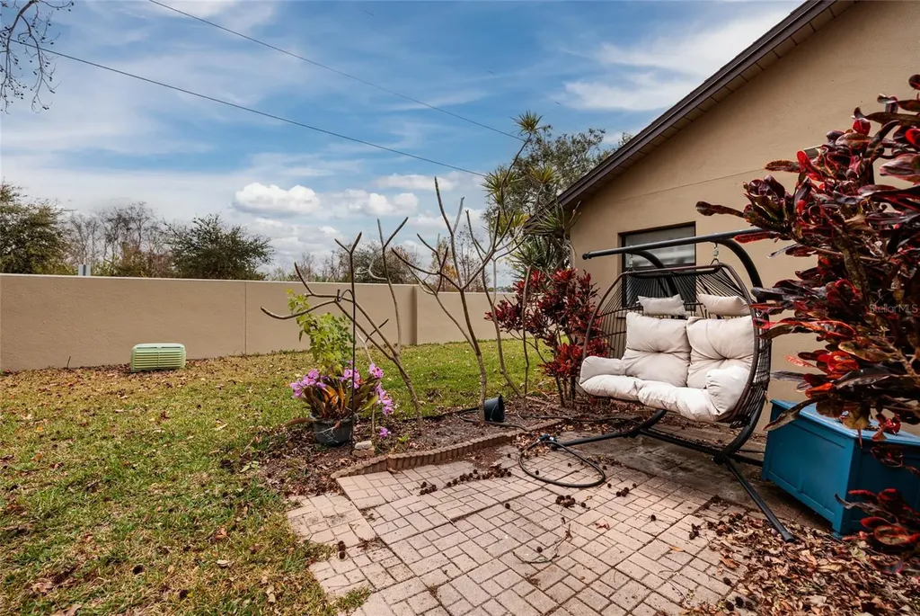 1696 Fry Court Dunedin FL 34698