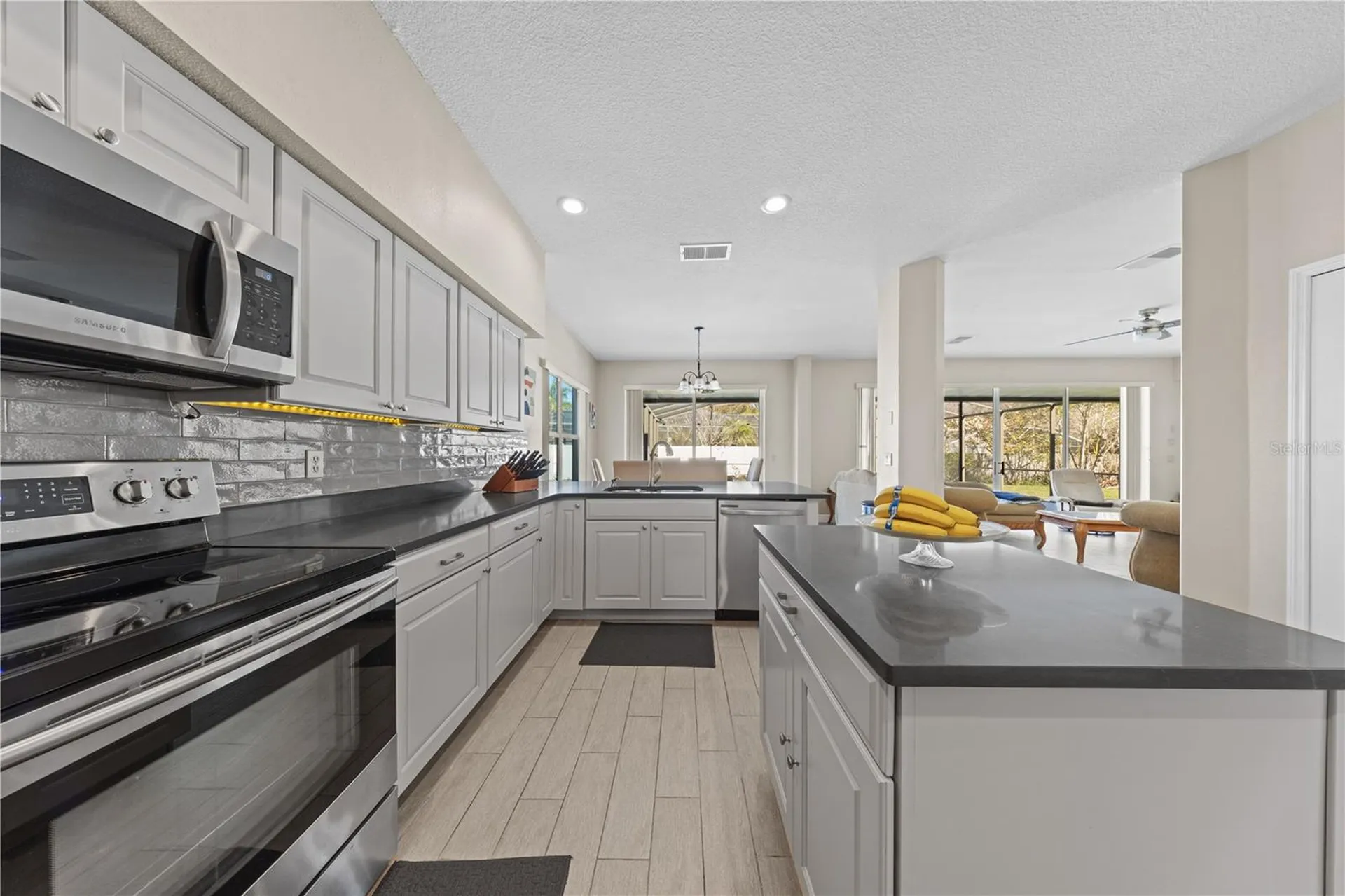 2258 Blossomwood Drive Oviedo FL 32765