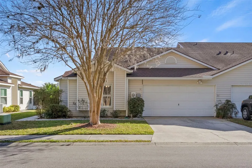 1743 Lake Heron Drive Lutz FL 33549