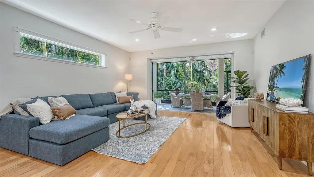 1934 Datura Street Sarasota FL 34239