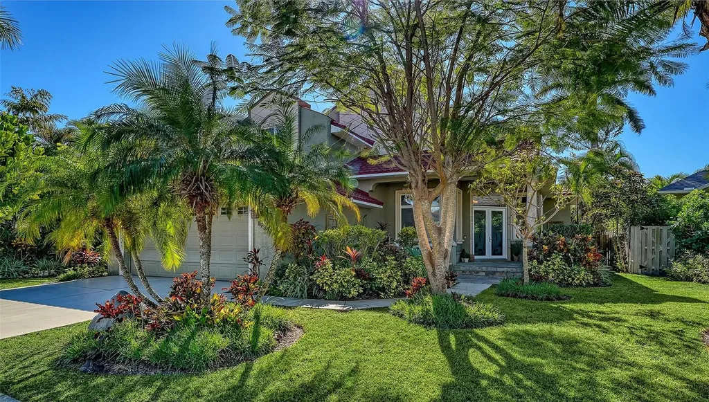 1934 Datura Street Sarasota FL 34239