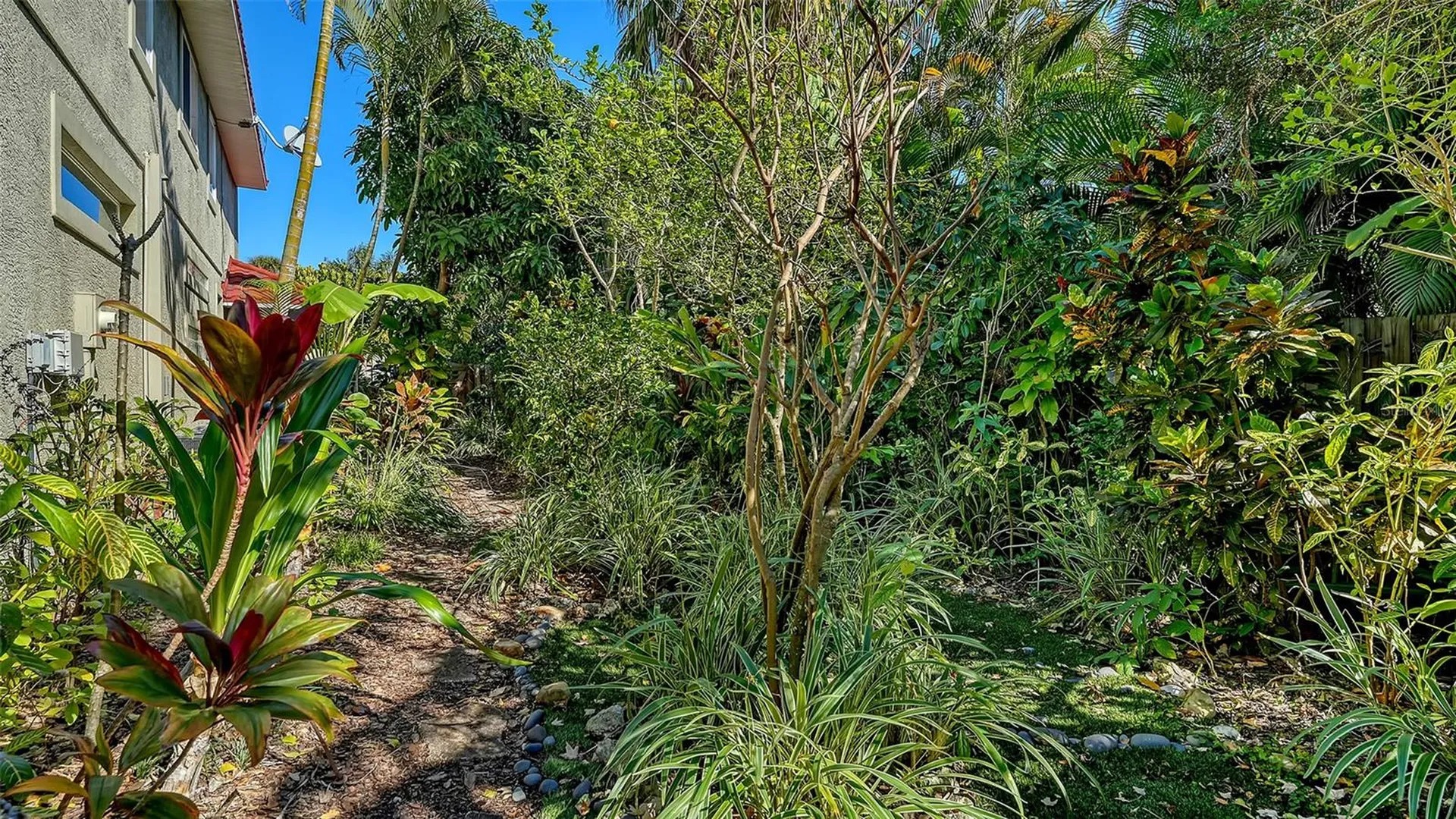 1934 Datura Street Sarasota FL 34239
