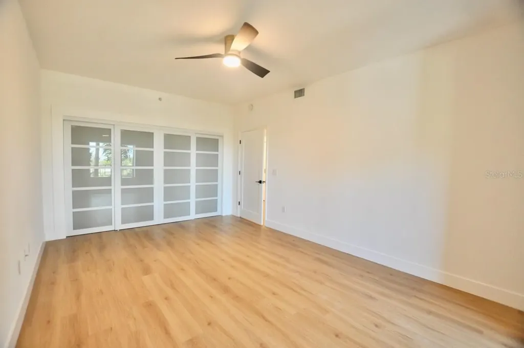 750 N Tamiami Trail Sarasota FL 34236