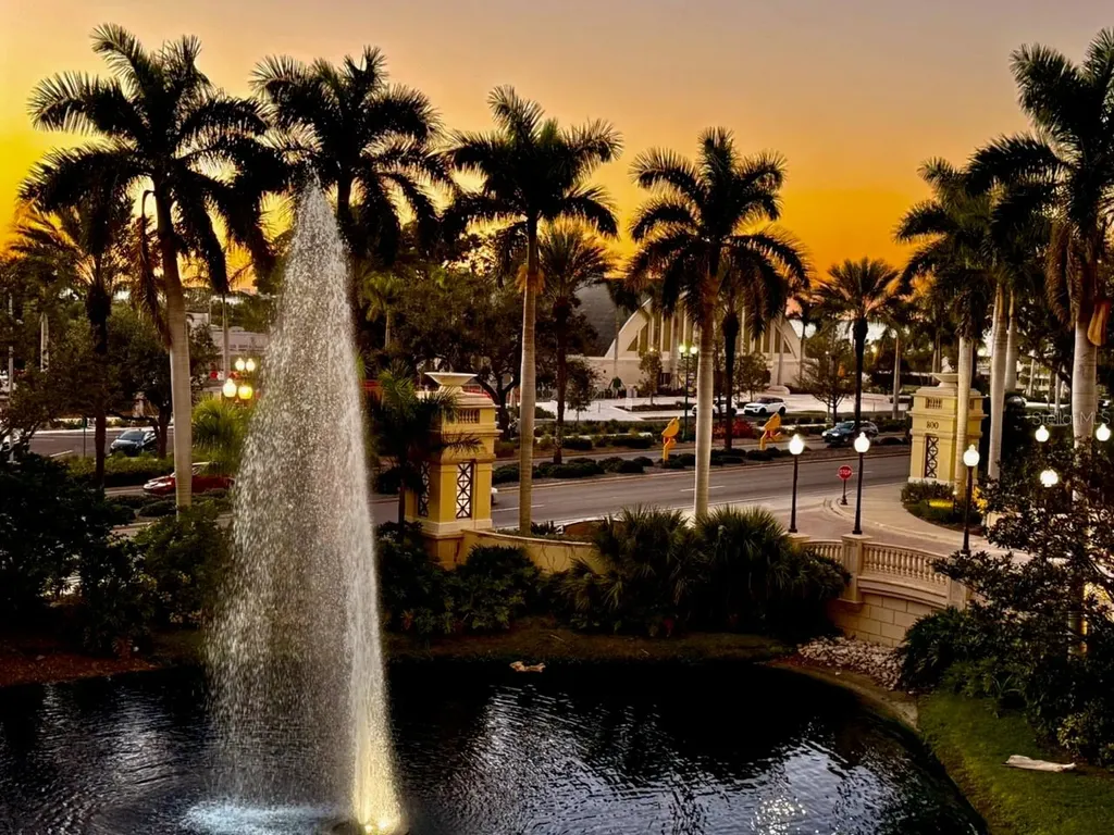 750 N Tamiami Trail Sarasota FL 34236
