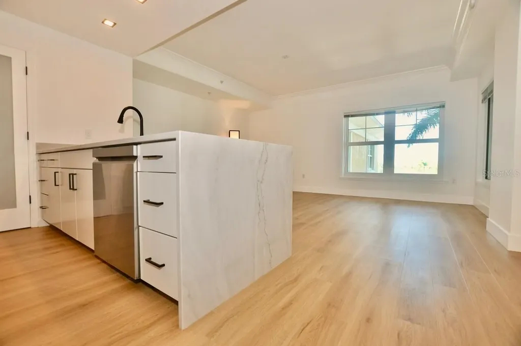 750 N Tamiami Trail Sarasota FL 34236