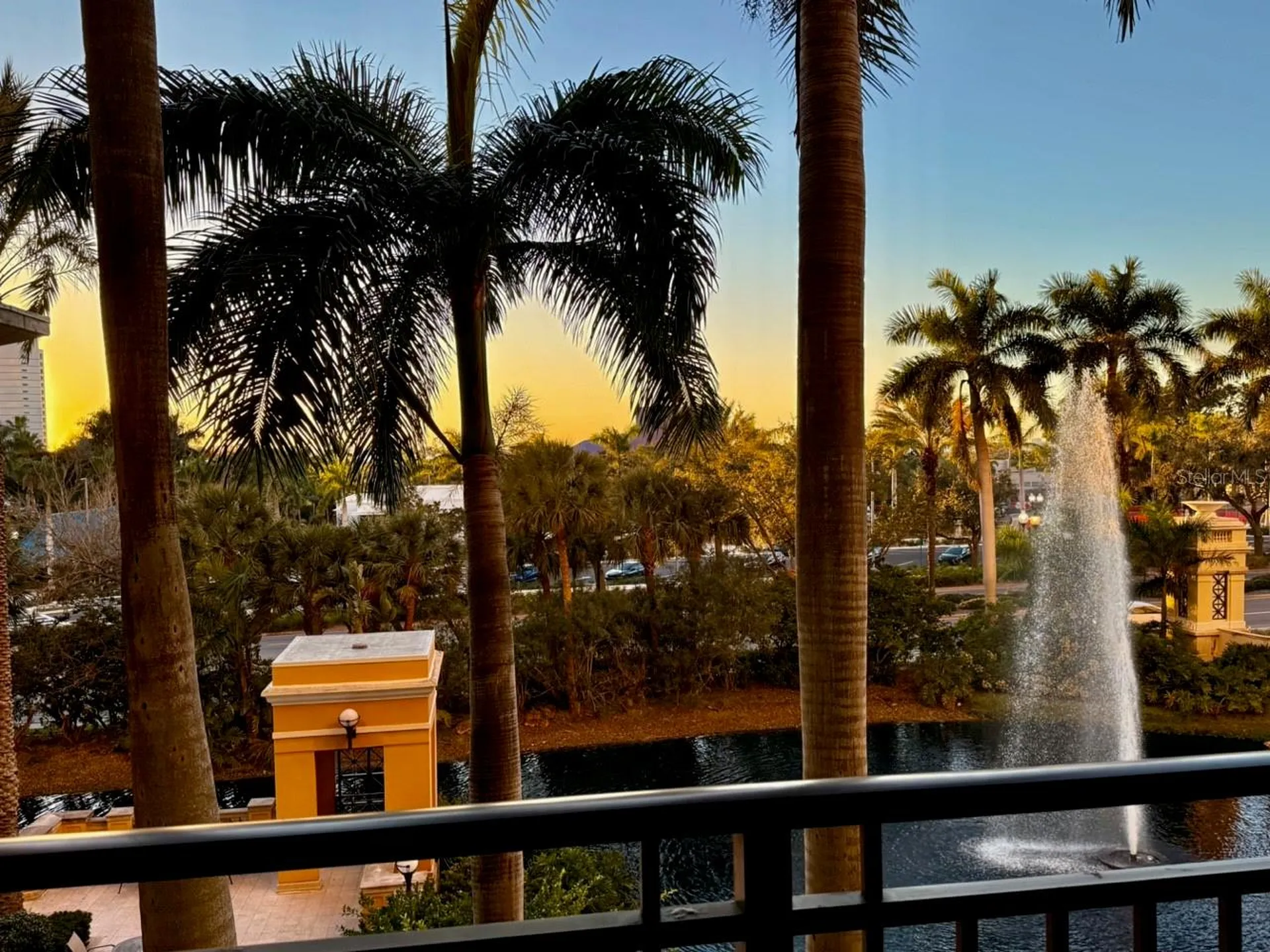 750 N Tamiami Trail Sarasota FL 34236