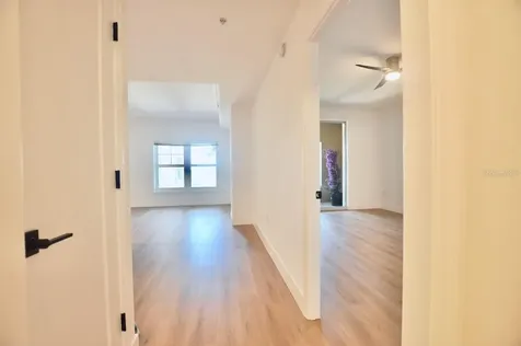 750 N Tamiami Trail Sarasota FL 34236