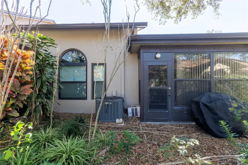 1684 Fry Court Dunedin FL 34698