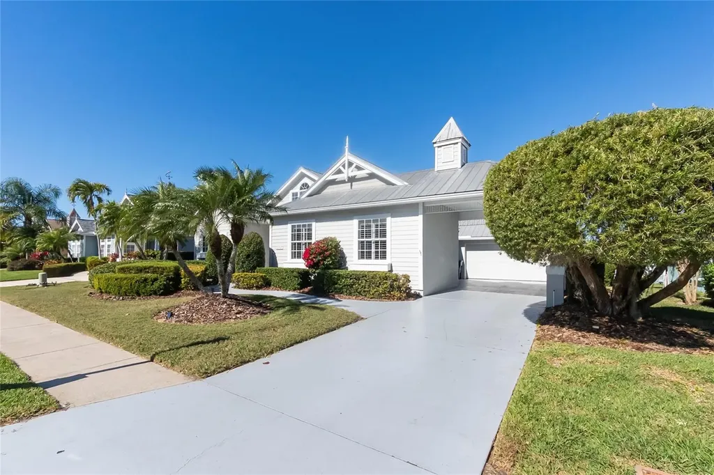 4743 Spinnaker Drive Bradenton FL 34208
