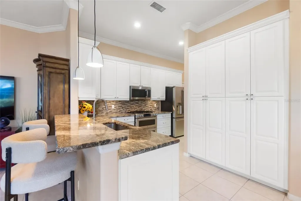 4743 Spinnaker Drive Bradenton FL 34208