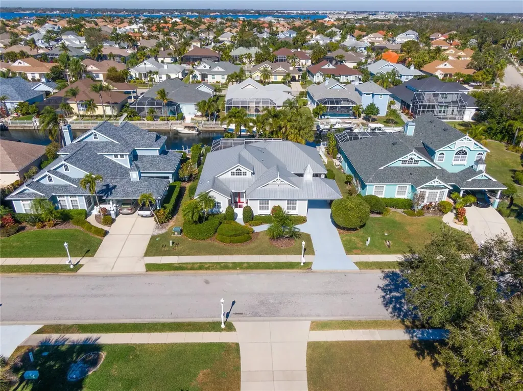 4743 Spinnaker Drive Bradenton FL 34208
