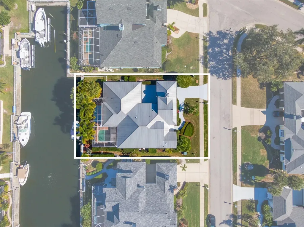 4743 Spinnaker Drive Bradenton FL 34208