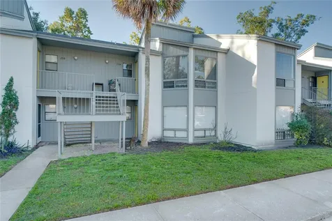 2512 Lemon Tree Lane Orlando FL 32839