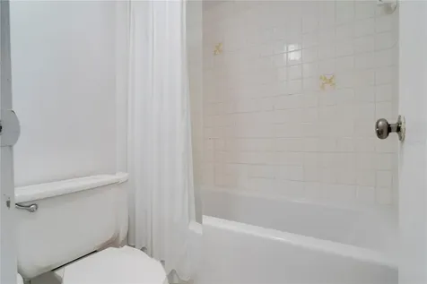 2512 Lemon Tree Lane Orlando FL 32839