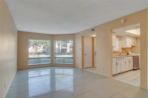 2512 Lemon Tree Lane Orlando FL 32839