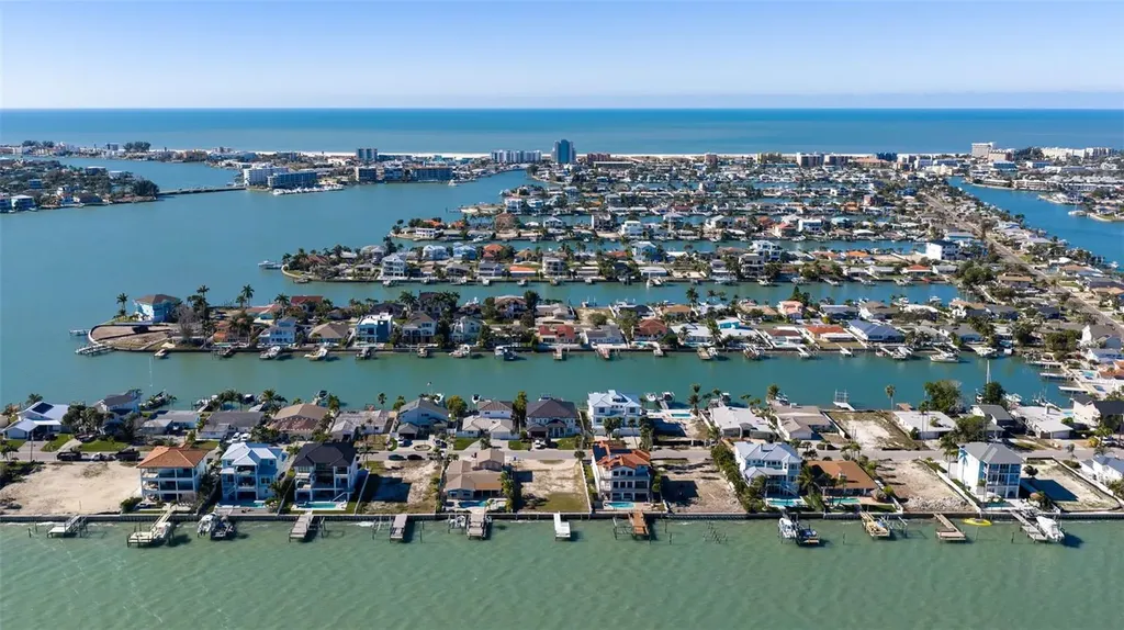 11285 9th Street E Treasure Island FL 33706