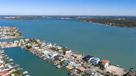 11285 9th Street E Treasure Island FL 33706