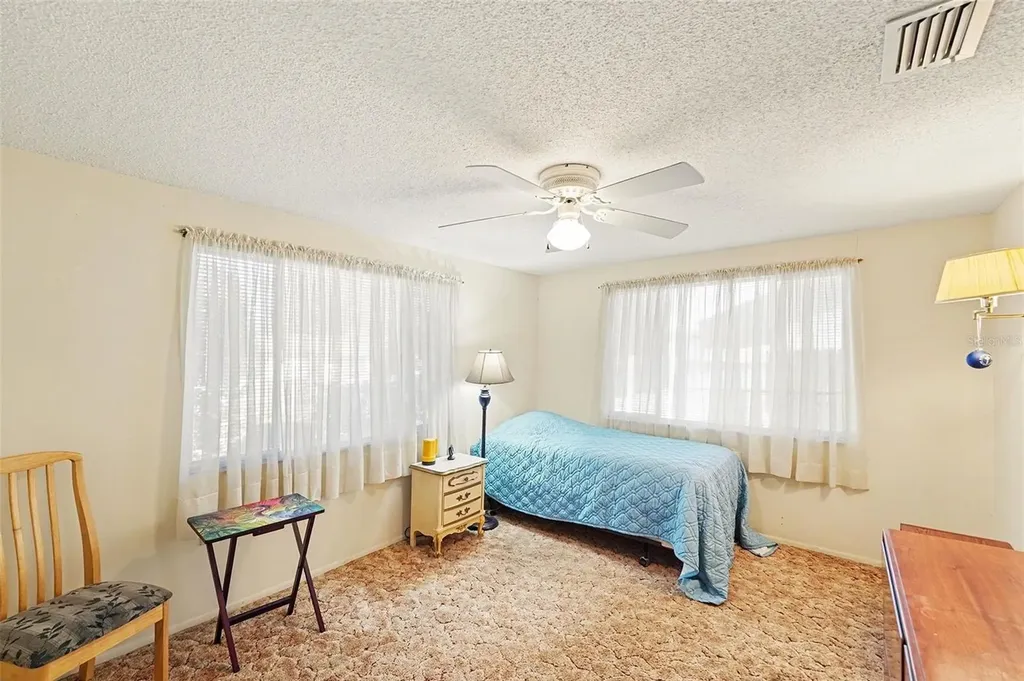 1529 Coachlight Way Dunedin FL 34698