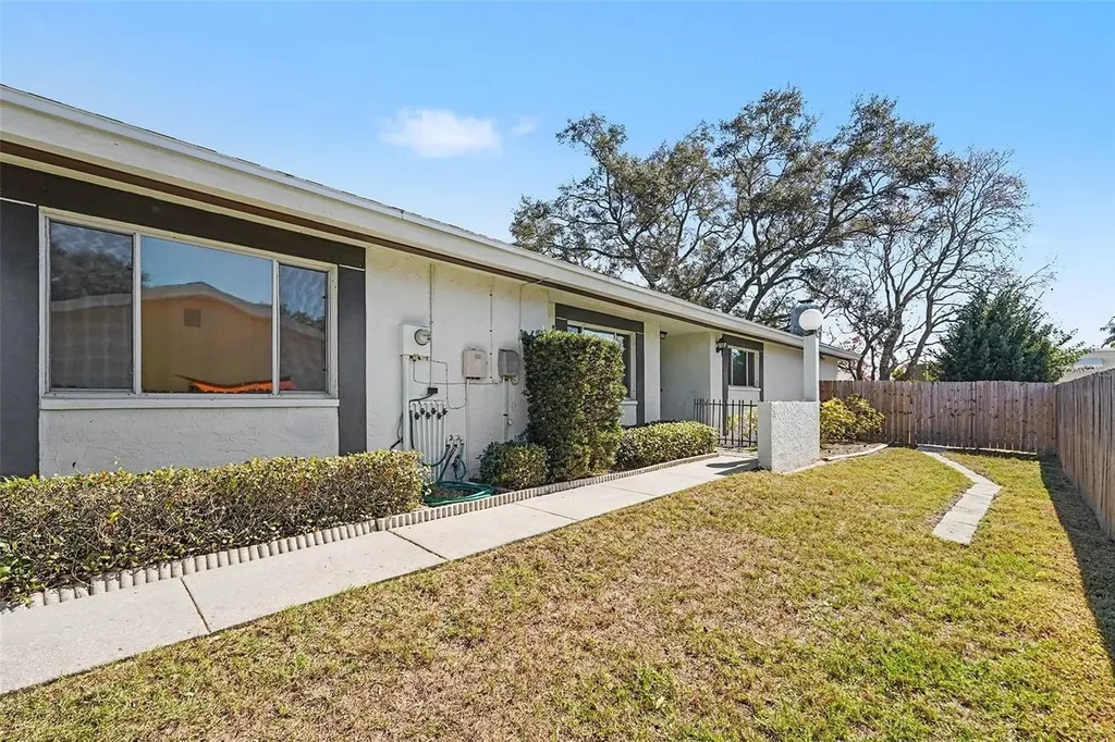 1529 Coachlight Way Dunedin FL 34698