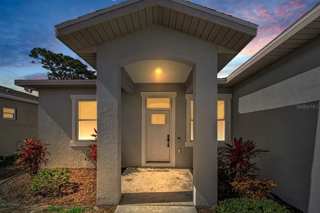 13266 Clay Avenue Largo FL 33773