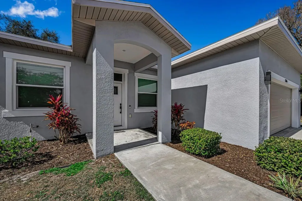 13266 Clay Avenue Largo FL 33773