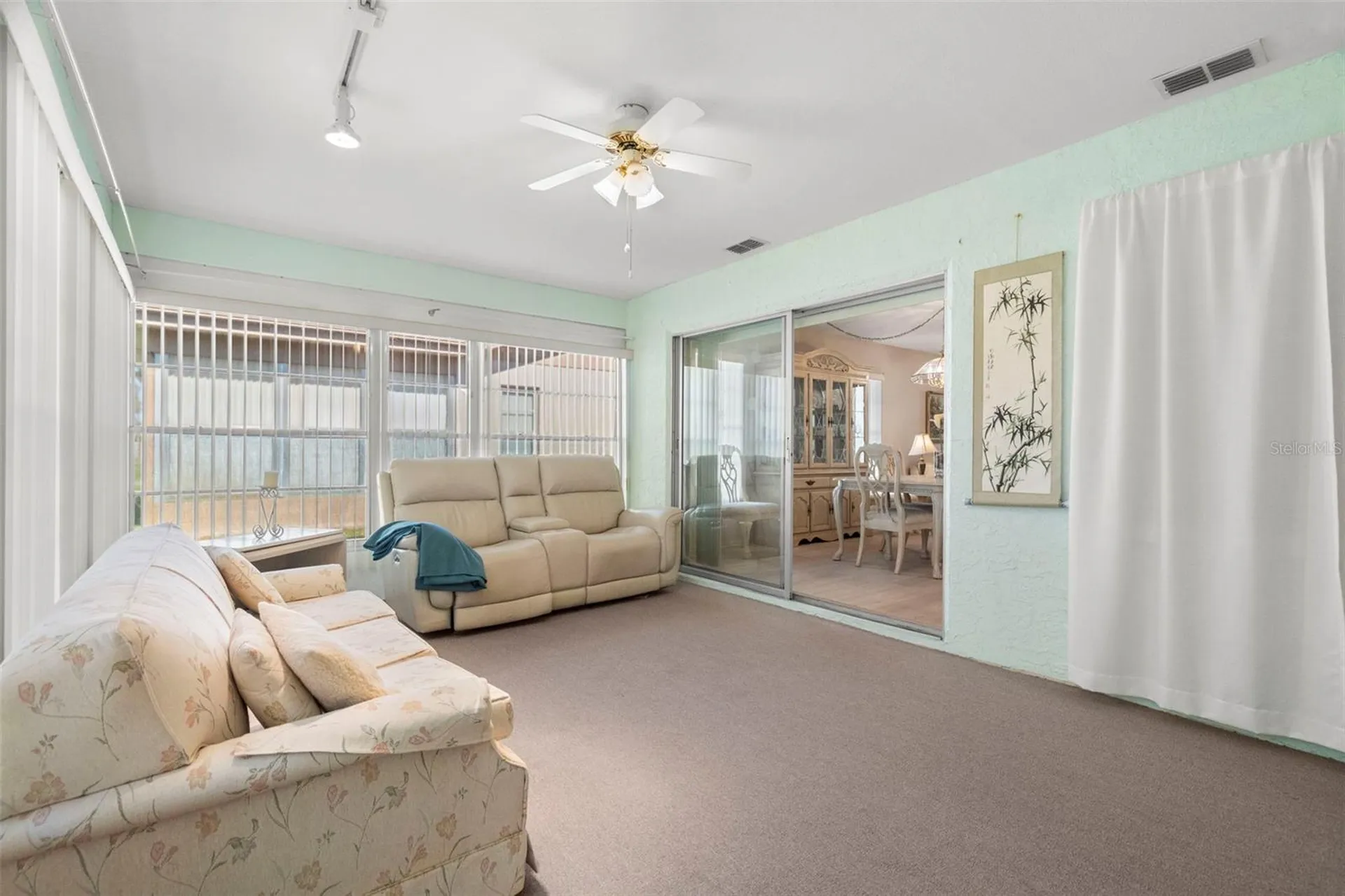 1027 Bowsprit Lane Holiday FL 34691