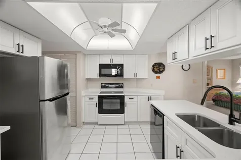 1027 Bowsprit Lane Holiday FL 34691