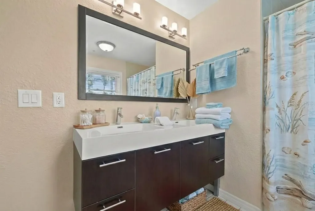 614 Norton Street Longboat Key FL 34228