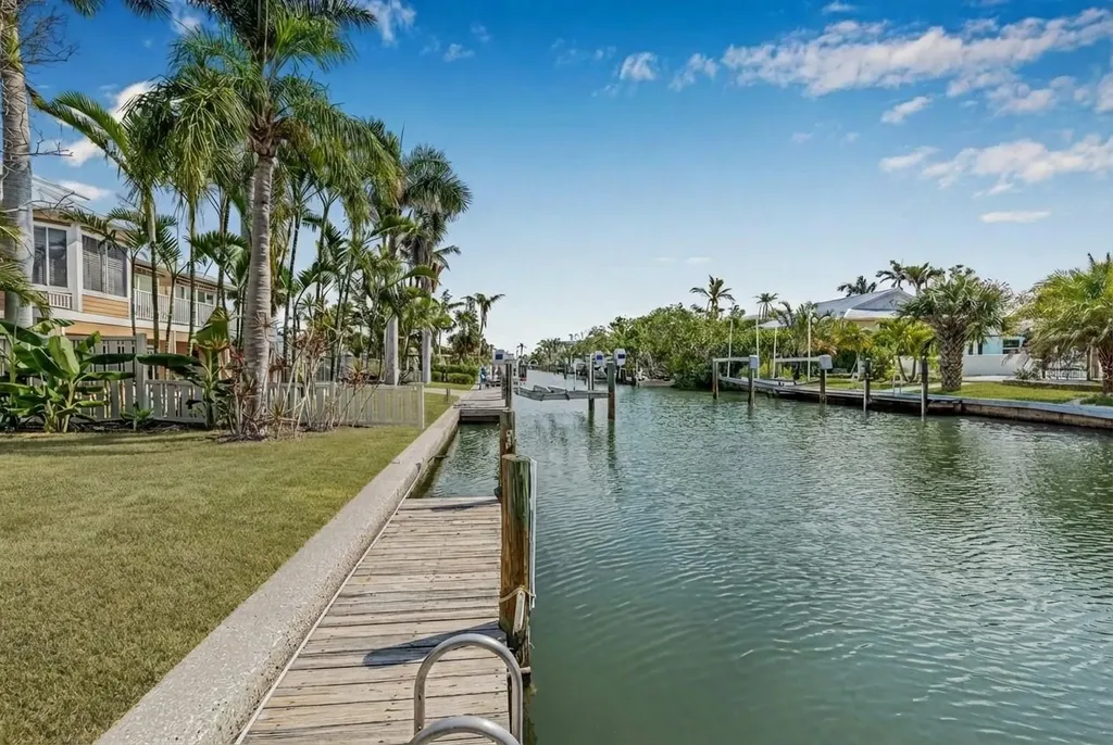 614 Norton Street Longboat Key FL 34228