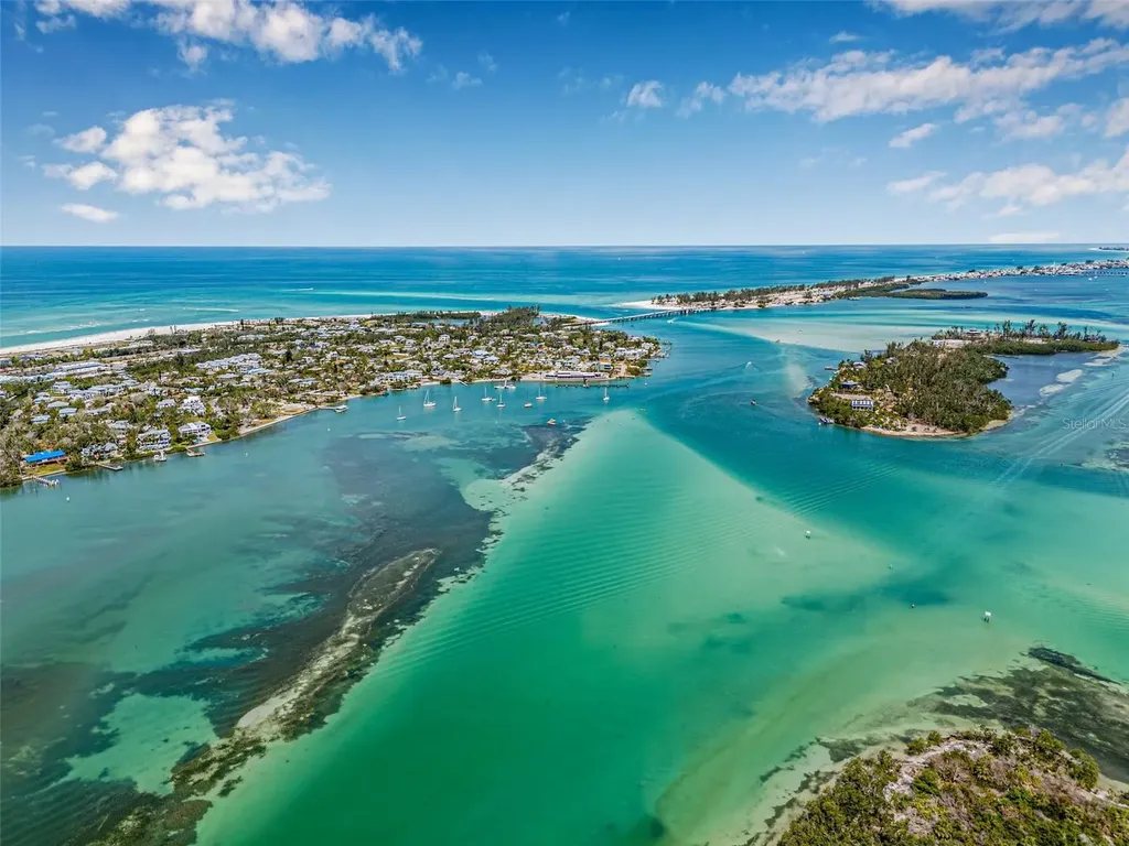 614 Norton Street Longboat Key FL 34228