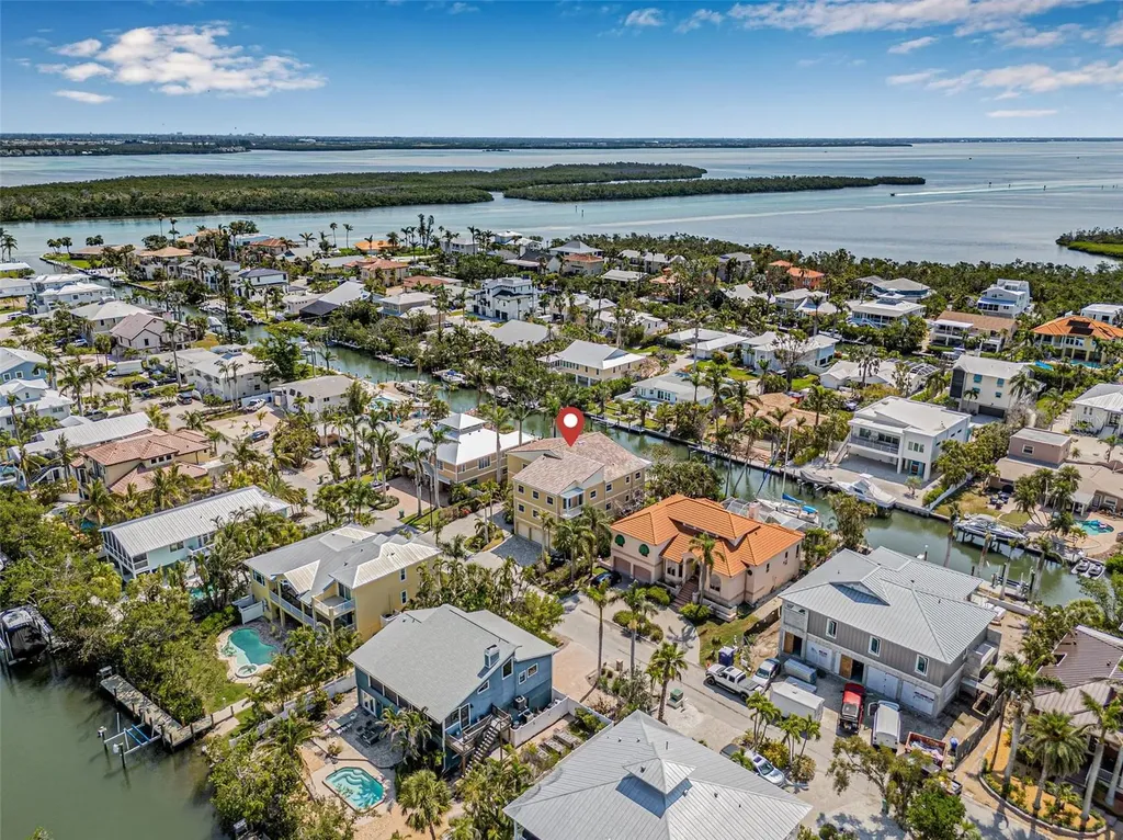 614 Norton Street Longboat Key FL 34228