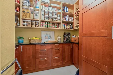 614 Norton Street Longboat Key FL 34228