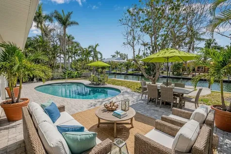 614 Norton Street Longboat Key FL 34228