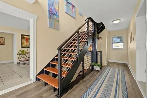 614 Norton Street Longboat Key FL 34228
