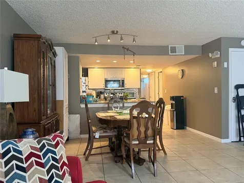 2725 N Poinciana Boulevard Kissimmee FL 34746