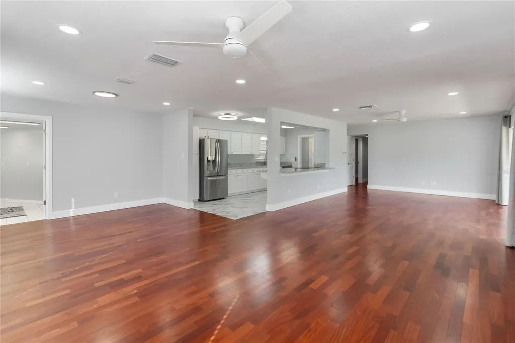 3911 Venice Drive Orlando FL 32806