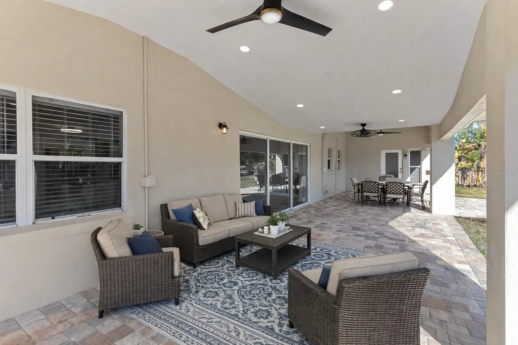 3911 Venice Drive Orlando FL 32806