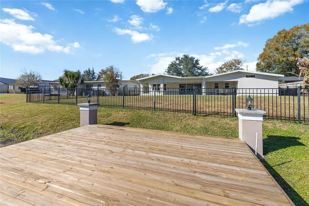 3911 Venice Drive Orlando FL 32806