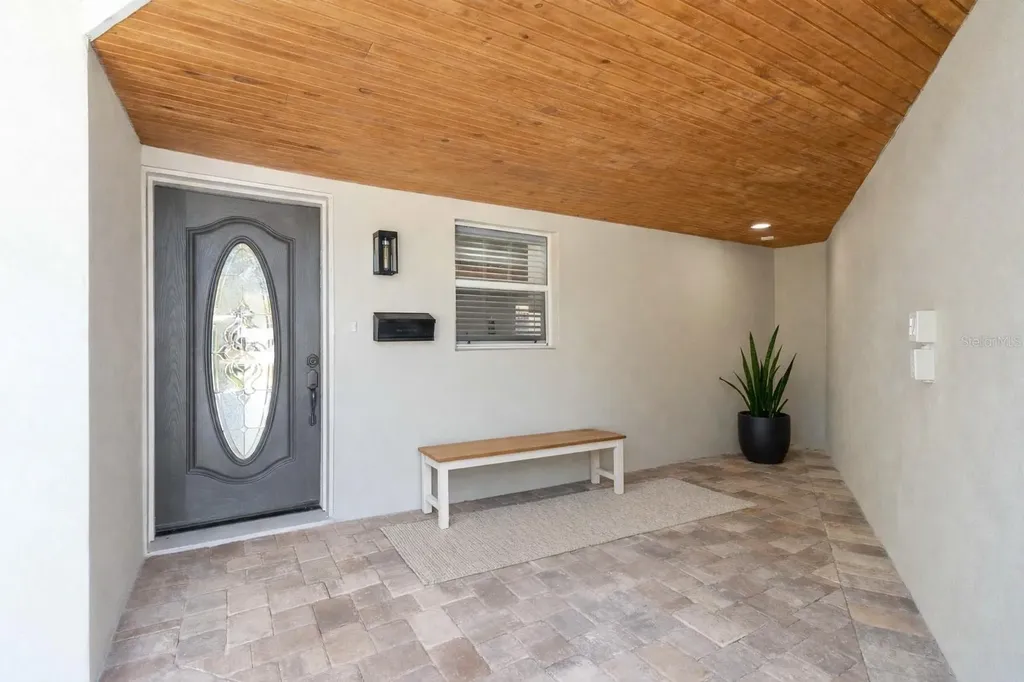 3911 Venice Drive Orlando FL 32806