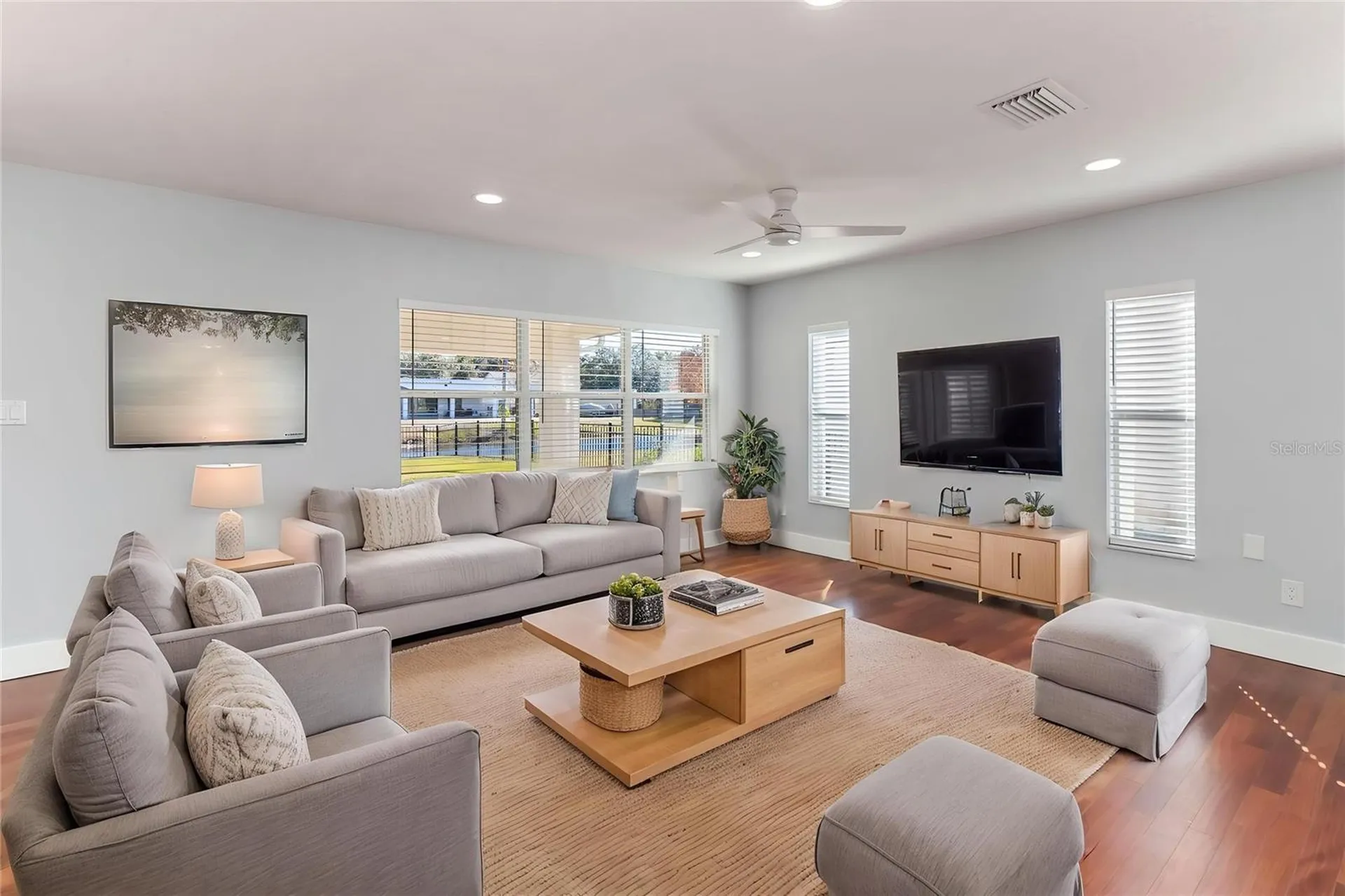 3911 Venice Drive Orlando FL 32806