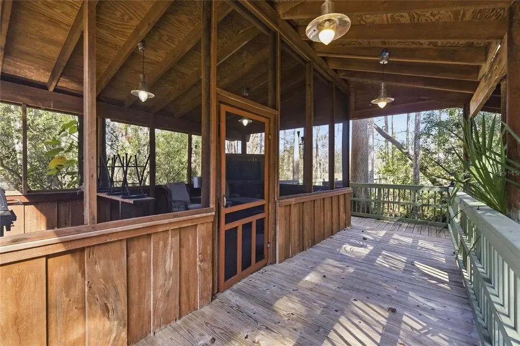 351 Sequoia Drive Ocklawaha FL 32179