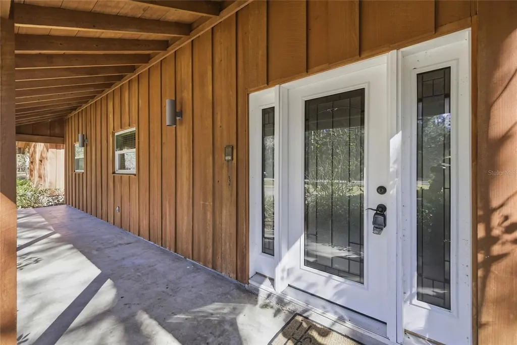 351 Sequoia Drive Ocklawaha FL 32179