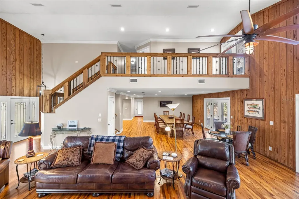351 Sequoia Drive Ocklawaha FL 32179